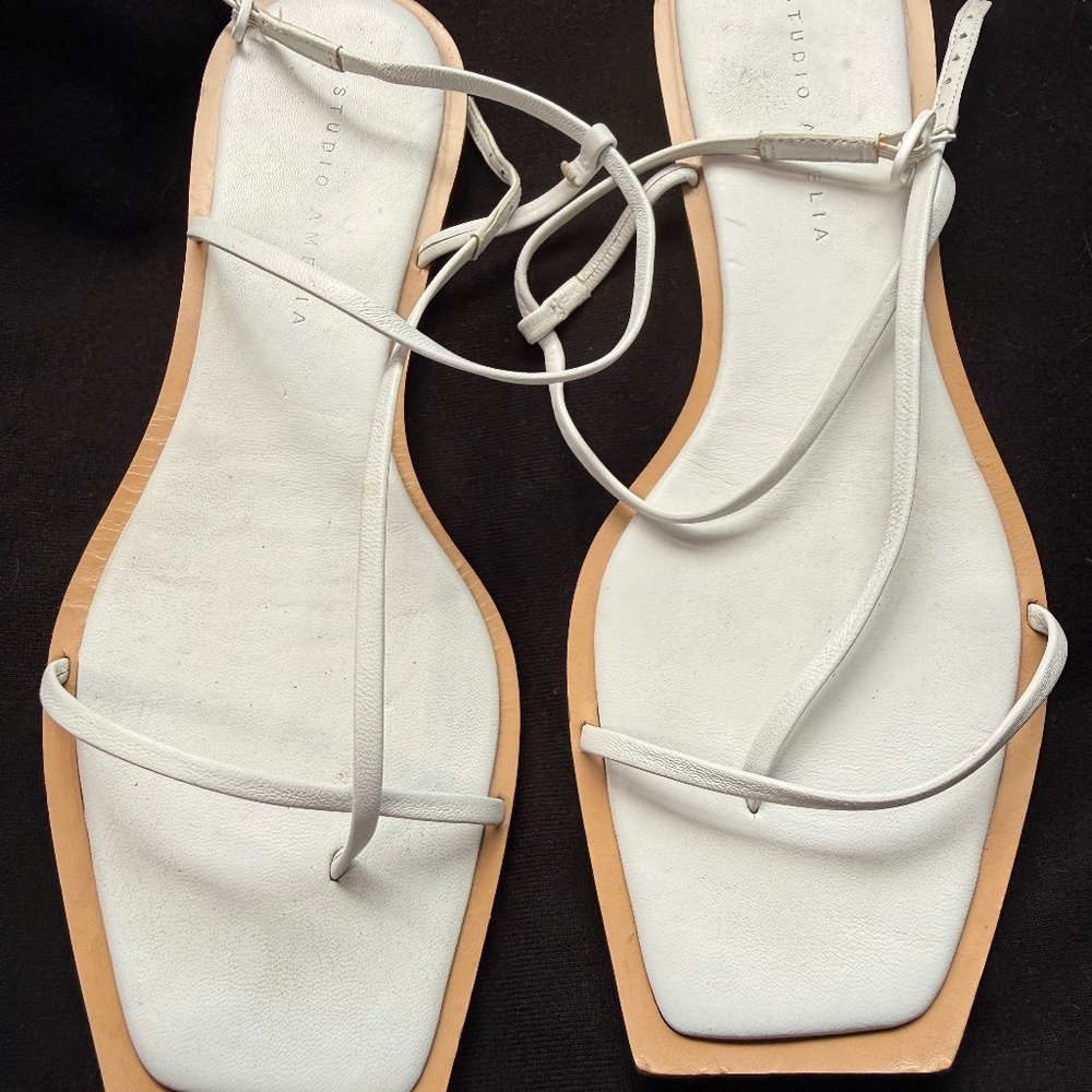 Studio Amelia White Leather Sandals – Size 38 – Authentic